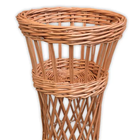 Woven flower stand in multiple sizes.