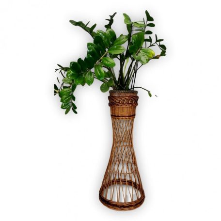 Braided flower stand in several sizes