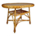 Braided oval table in several sizes