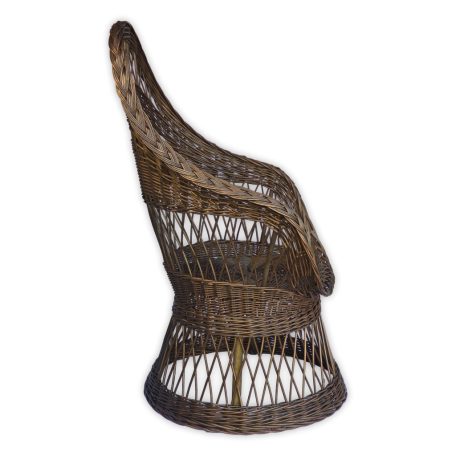 Fonott vessző fotel barna