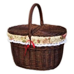Brown picnic basket with lining